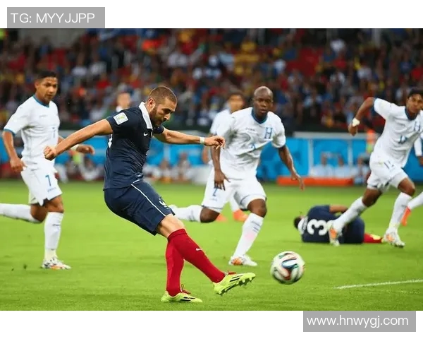 足球明星精彩瞬间汇总图片欣赏与解读全方位呈现